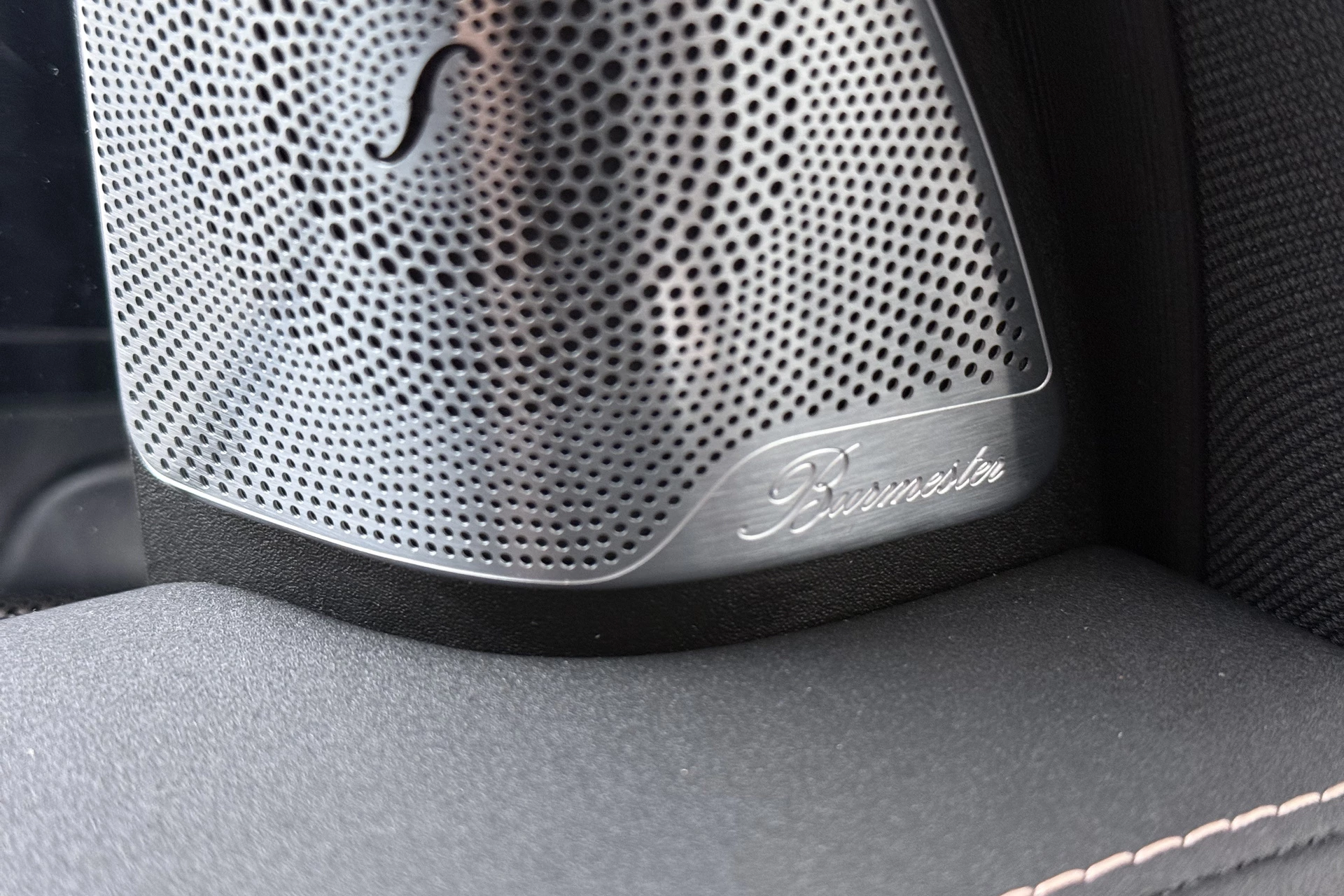 Hoofdafbeelding Mercedes-Benz EQC