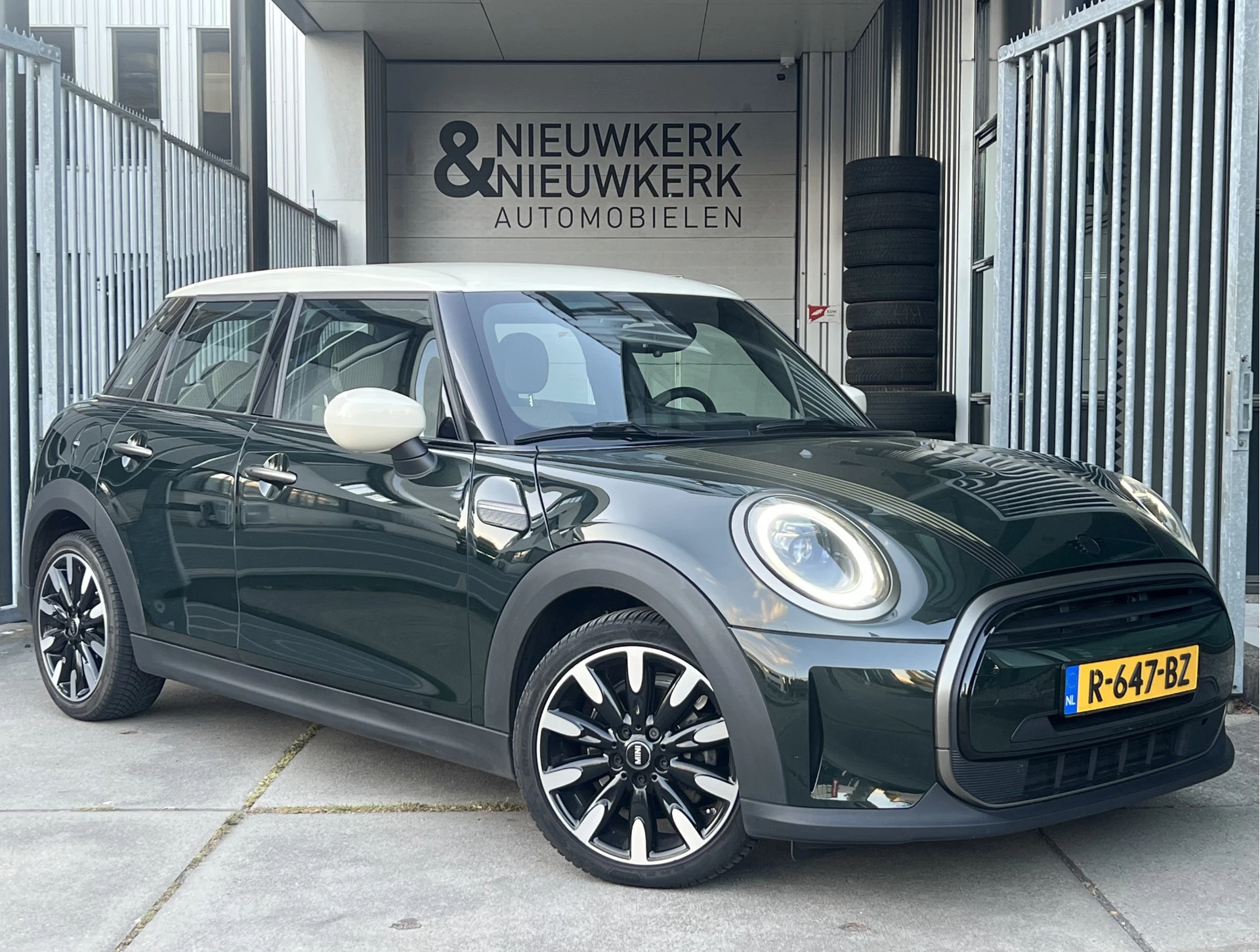 Hoofdafbeelding MINI Cooper