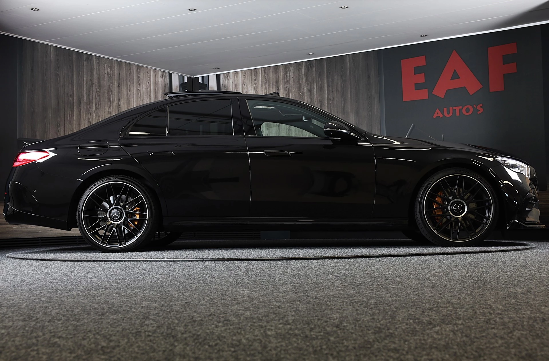 Hoofdafbeelding Mercedes-Benz E-Klasse