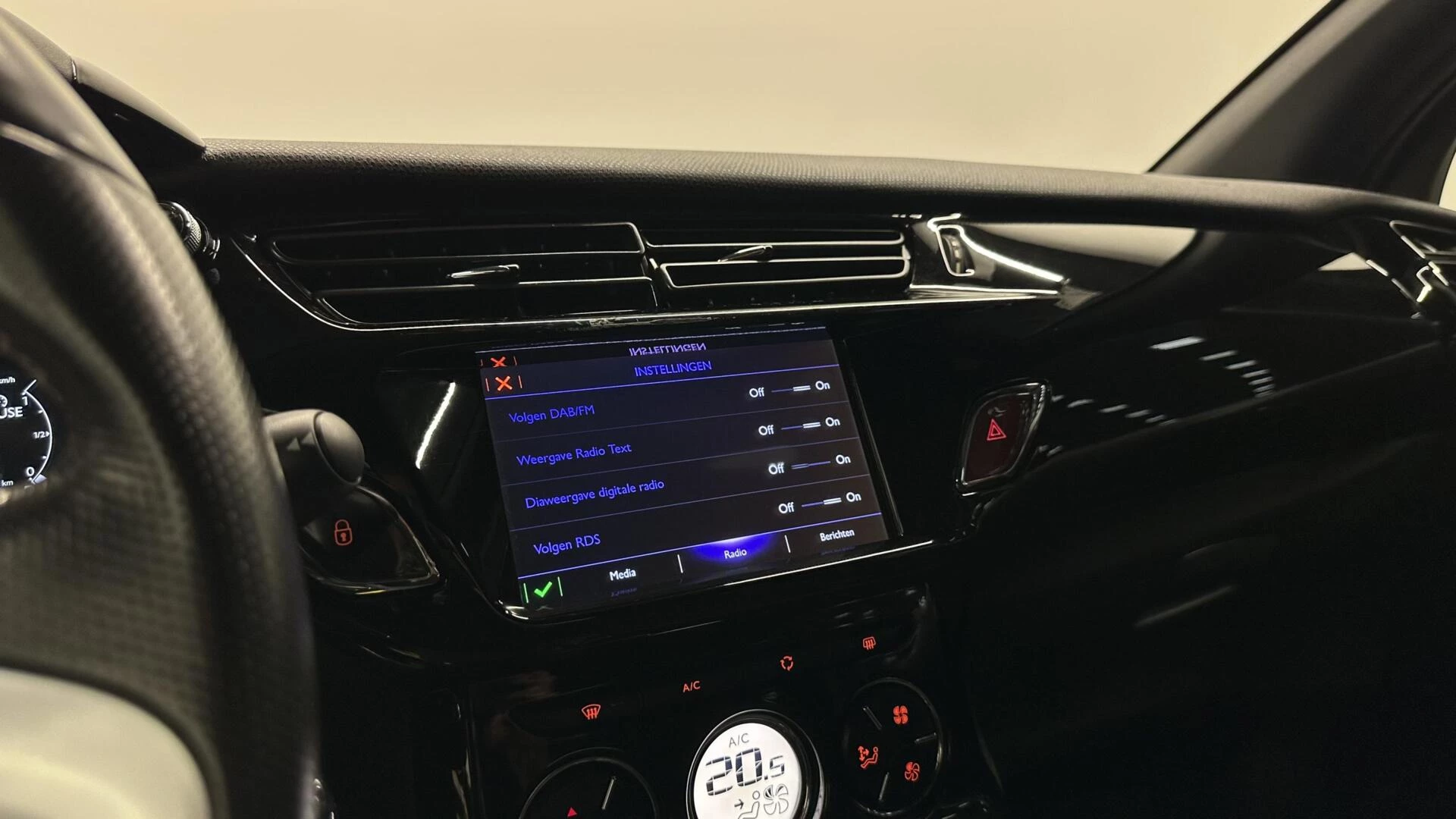 Hoofdafbeelding DS DS 3