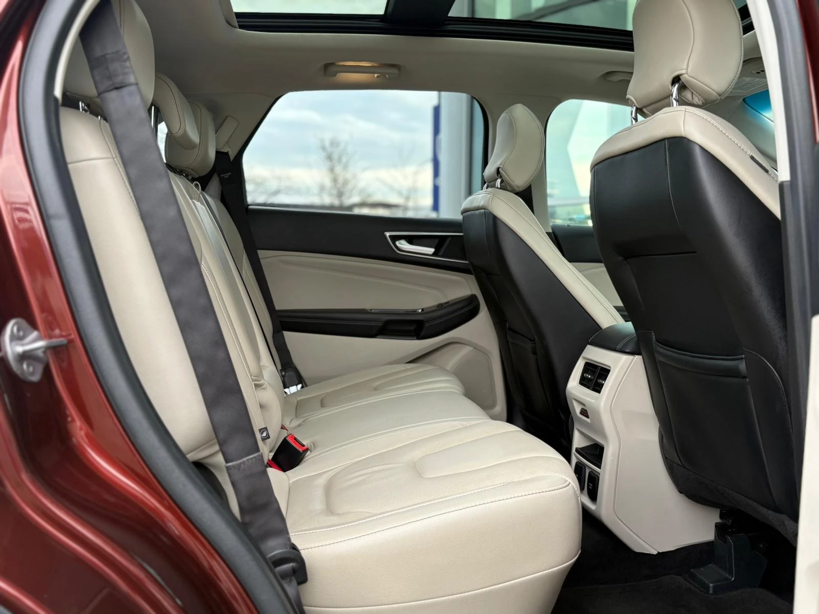 Hoofdafbeelding Ford Edge