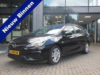Hoofdafbeelding Opel Astra Opel Astra Sports Tourer 1.2 Edition Staat in De Krim