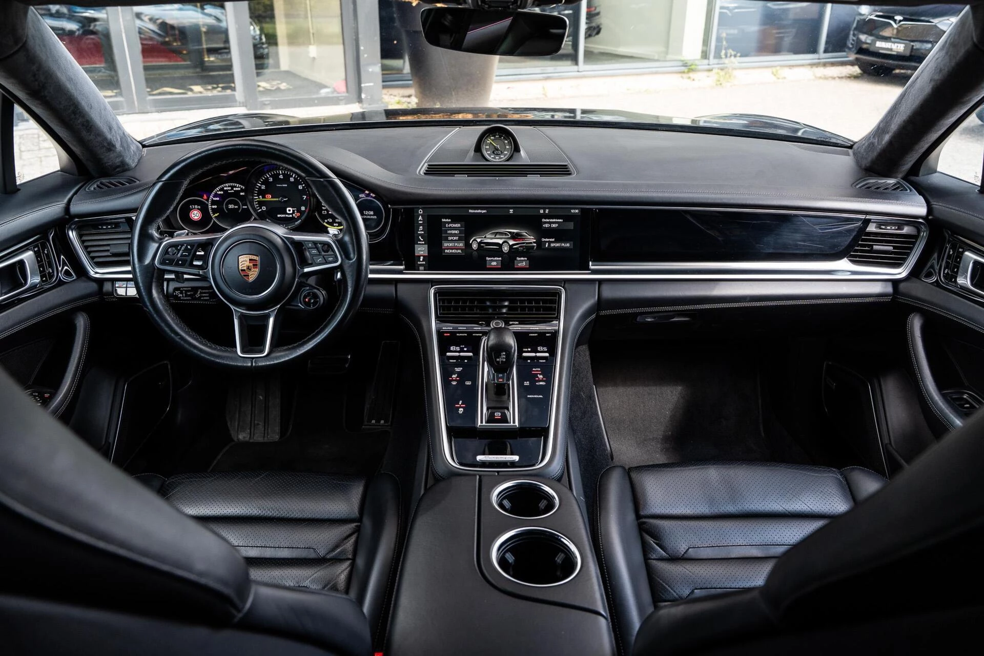 Hoofdafbeelding Porsche Panamera