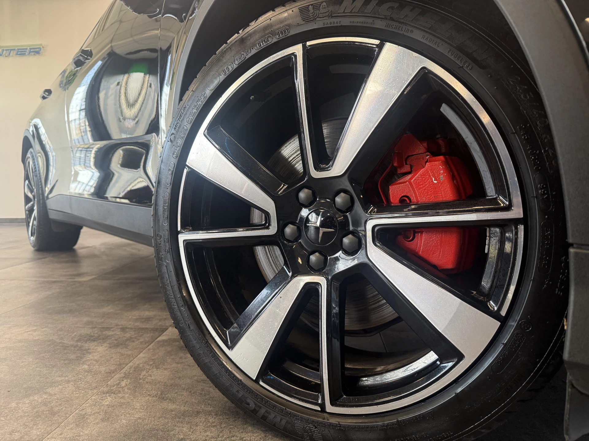 Hoofdafbeelding Polestar 2