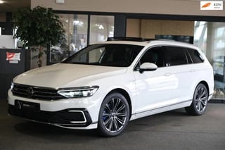 Volkswagen Passat Variant 1.4 TSI PHEV GTE 218 PK Pano Trek Virtual Navi Leder Cam Acc