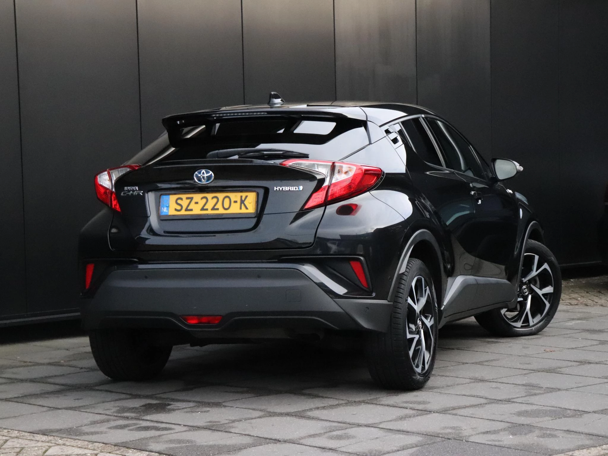 Hoofdafbeelding Toyota C-HR