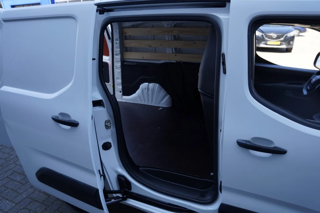 Hoofdafbeelding Peugeot Partner