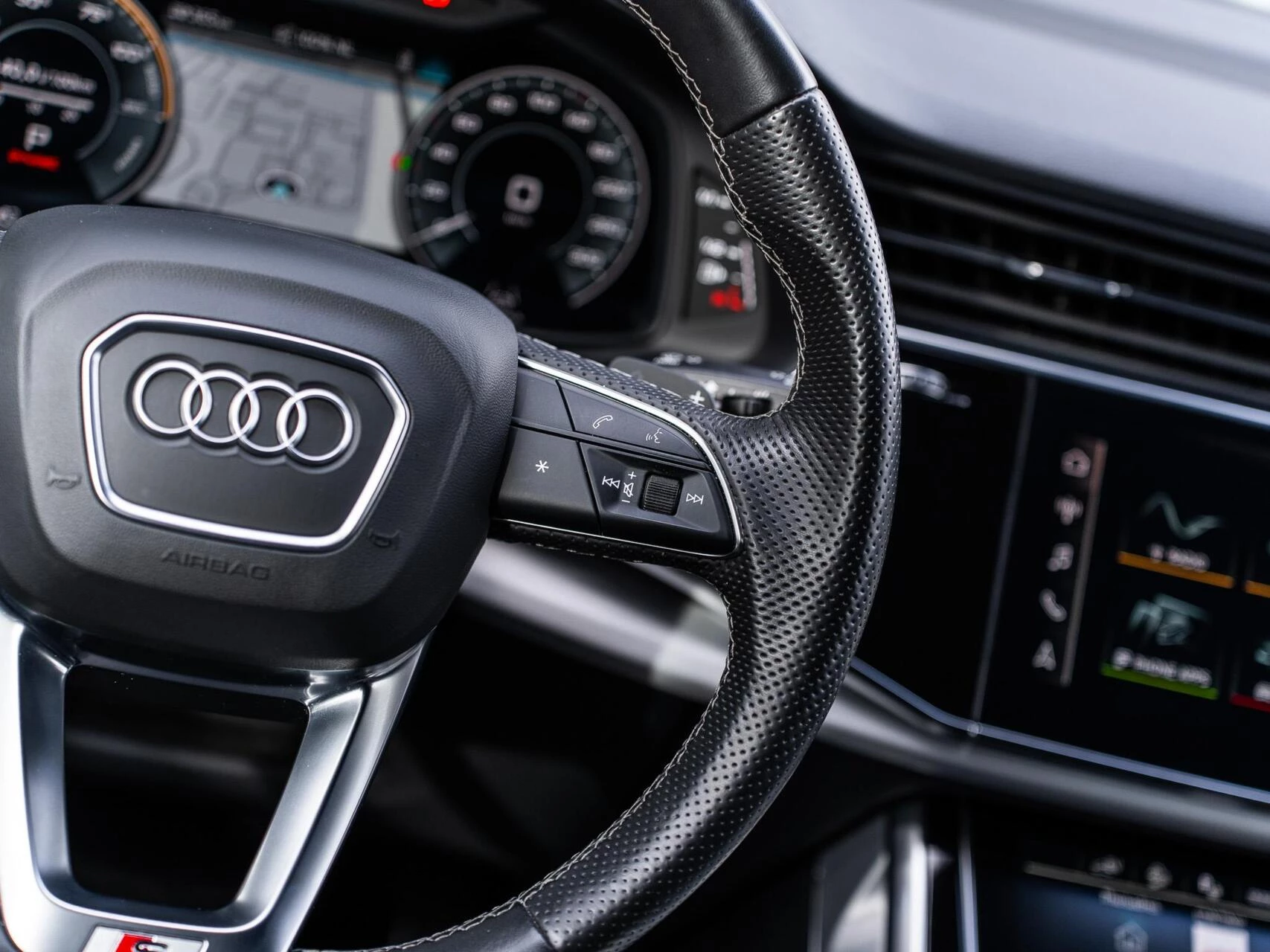 Hoofdafbeelding Audi Q8