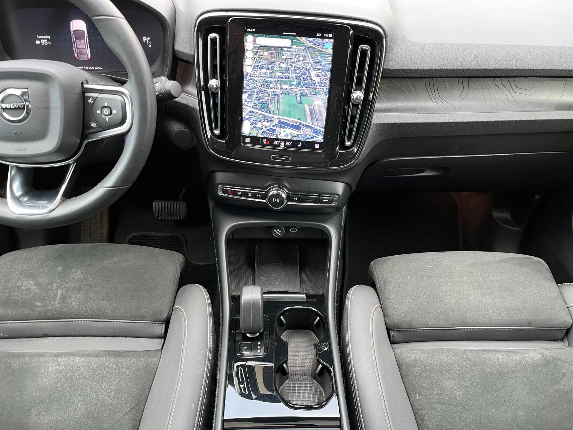 Hoofdafbeelding Volvo C40