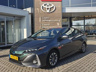Hoofdafbeelding Toyota Prius Toyota Prius PLUG-IN 1.8 Dynamic STOELVERW CAMERA NAVI LM-VELGEN KEYLESS AD-CRUISE BLUETOOTH