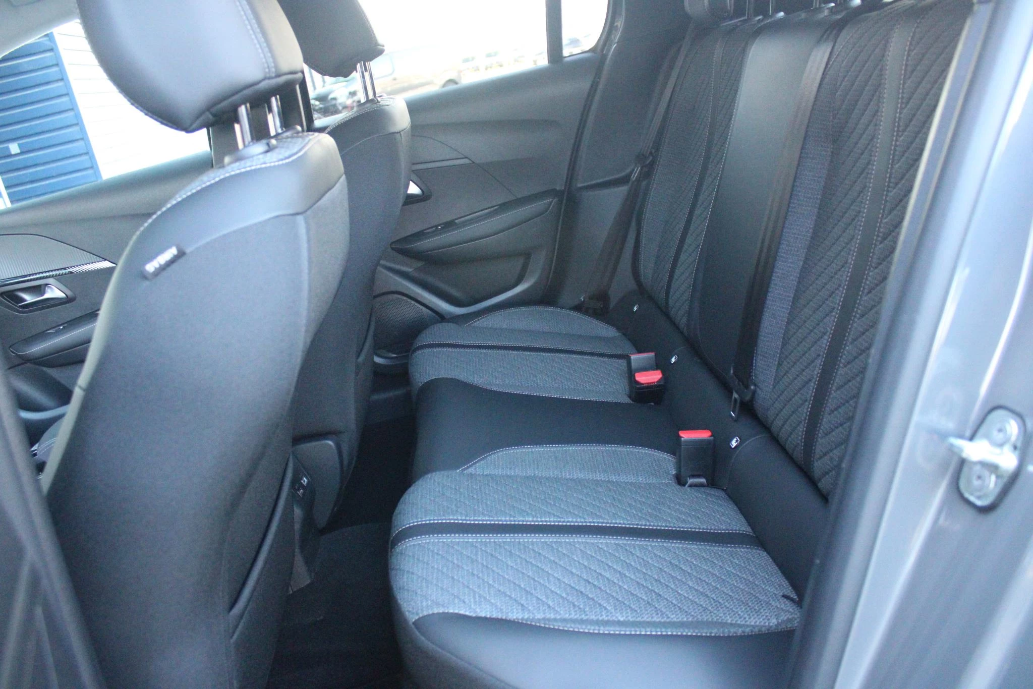 Hoofdafbeelding Peugeot e-208