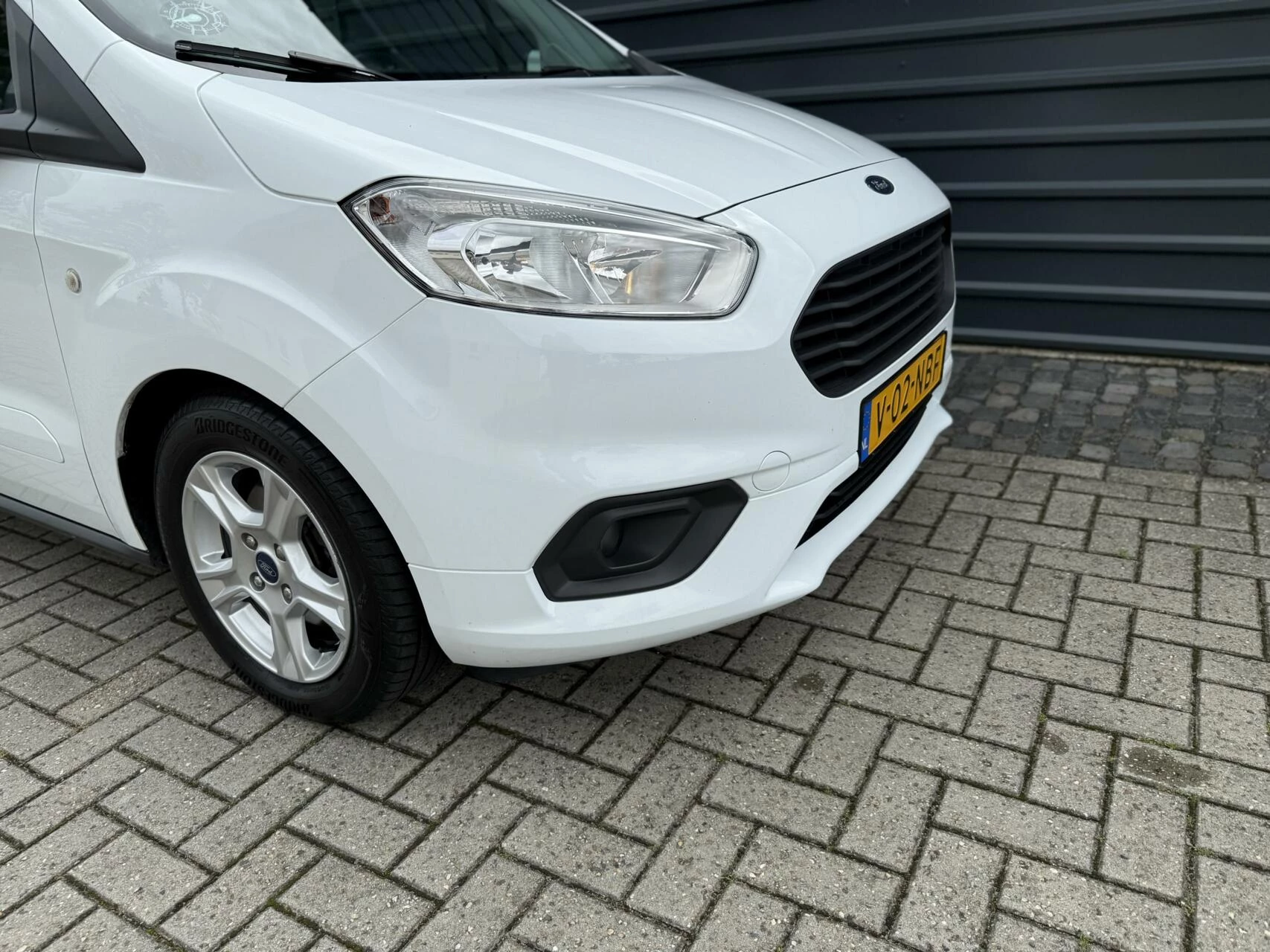 Hoofdafbeelding Ford Transit Courier