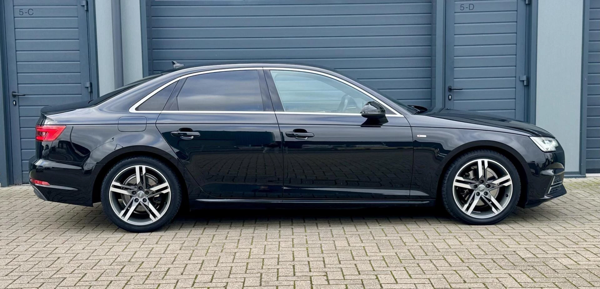 Hoofdafbeelding Audi A4
