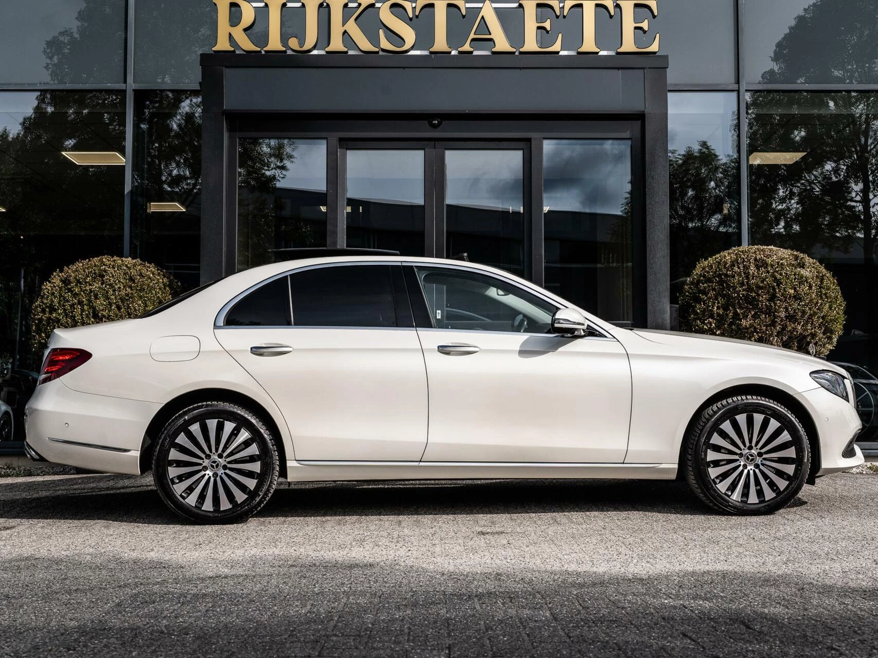 Hoofdafbeelding Mercedes-Benz E-Klasse