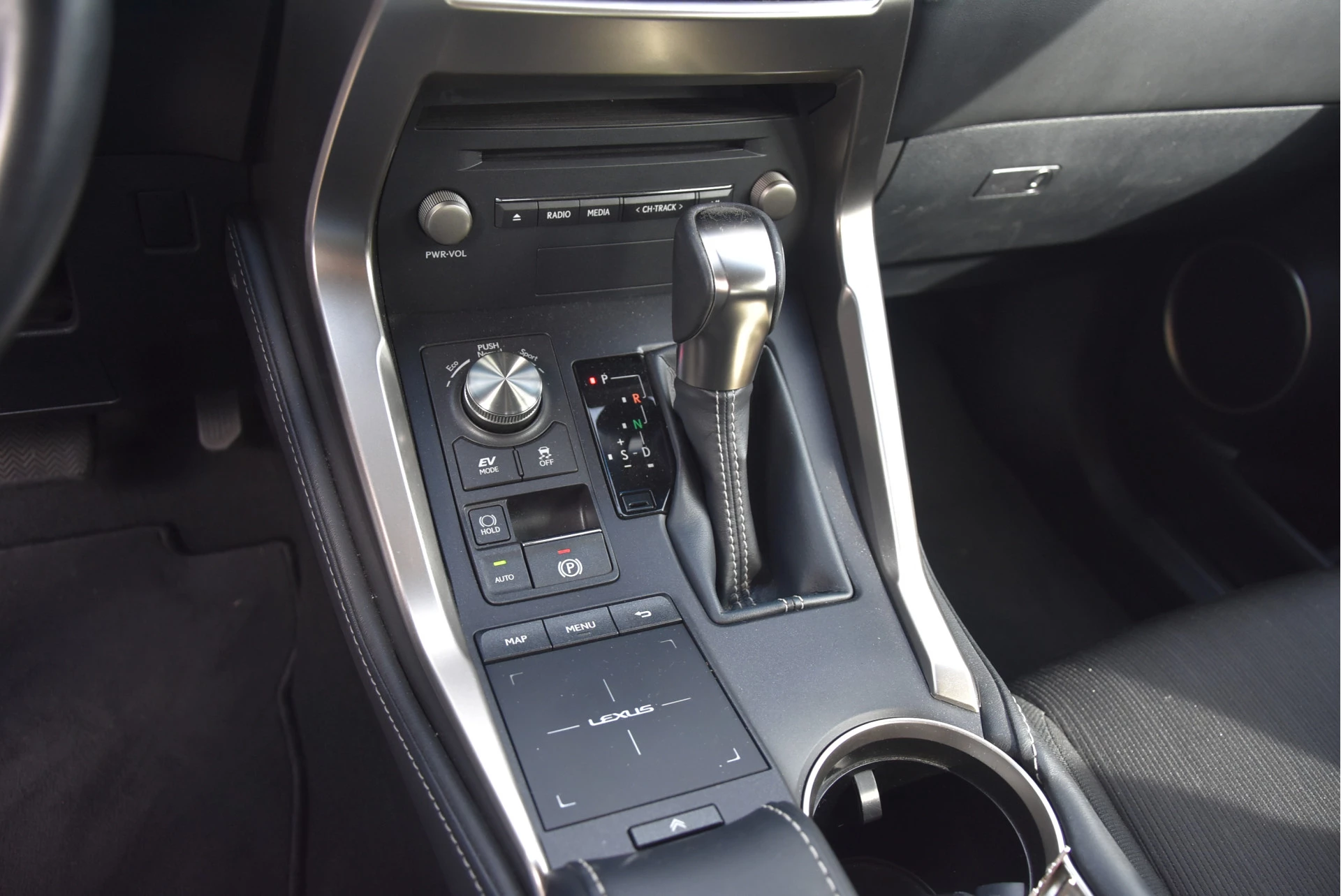 Hoofdafbeelding Lexus NX