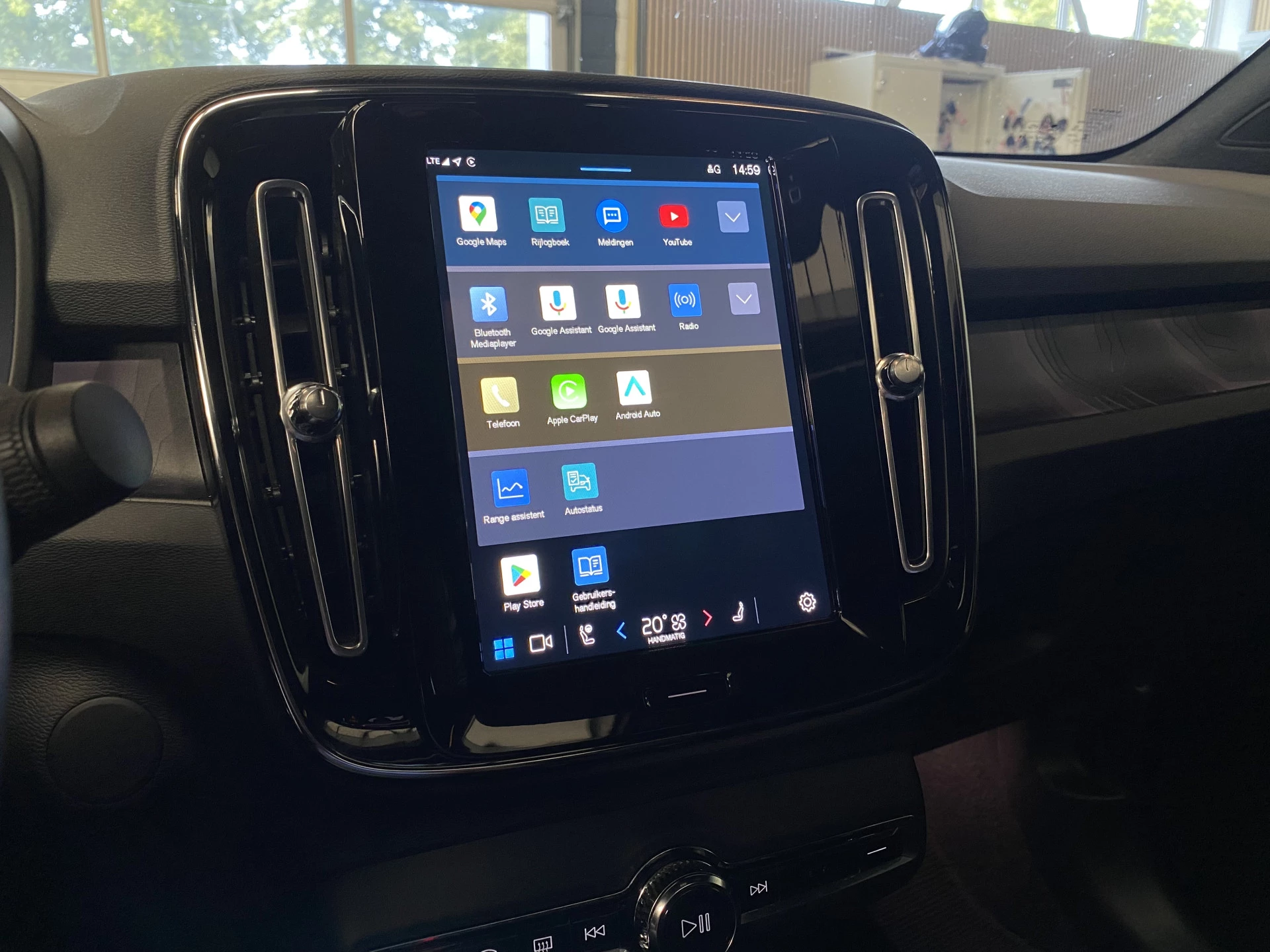 Hoofdafbeelding Volvo C40