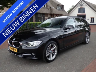 BMW 3 Serie Touring 318D SPORTLINE PANODAK/SPORTLEER/CAMERA/TREKHAAK