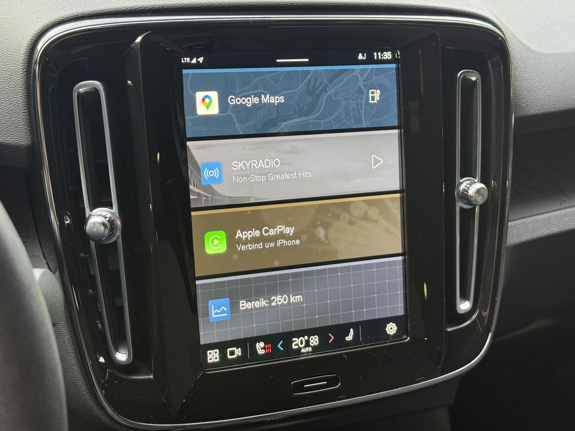 Hoofdafbeelding Volvo C40