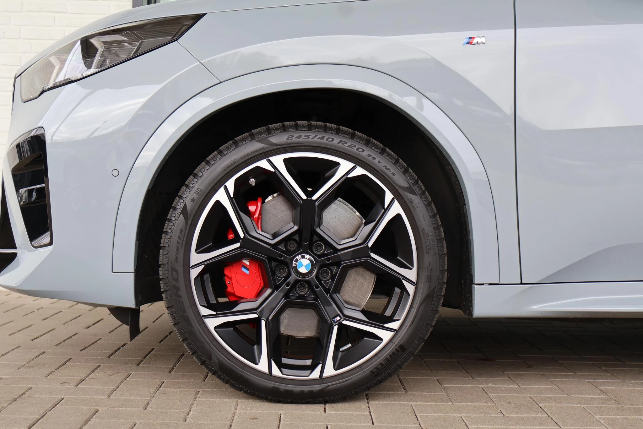 Hoofdafbeelding BMW iX2