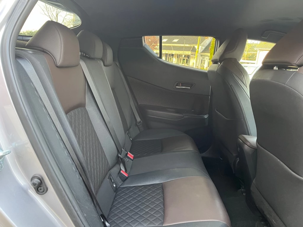 Hoofdafbeelding Toyota C-HR