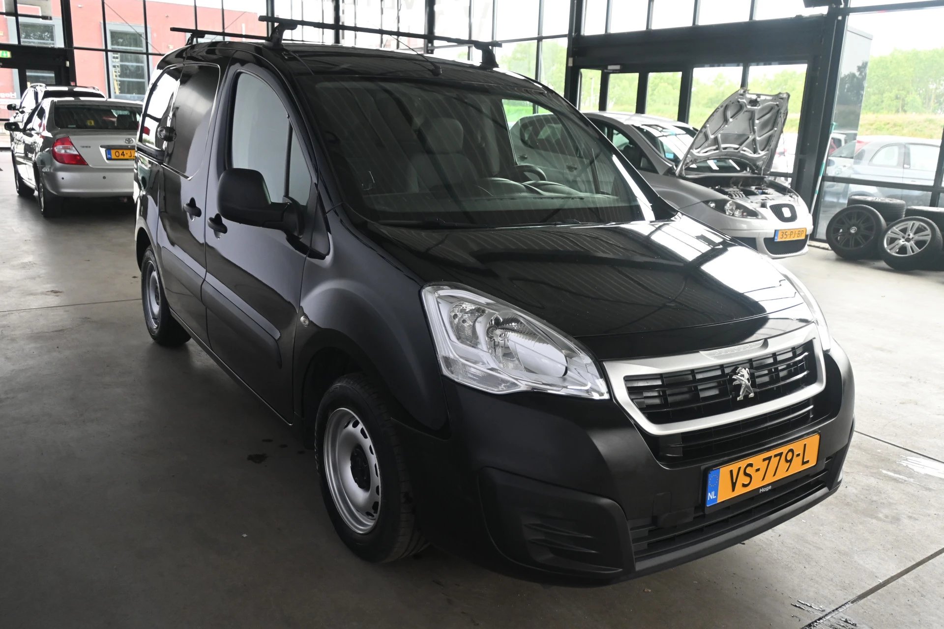 Hoofdafbeelding Peugeot Partner