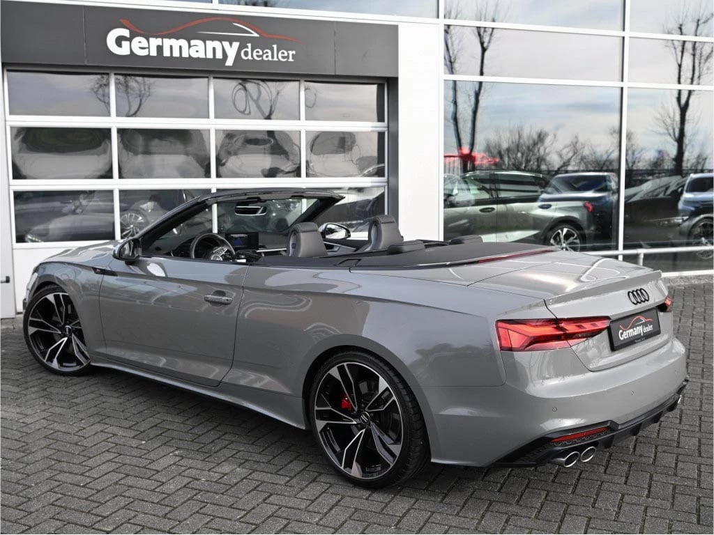 Hoofdafbeelding Audi S5