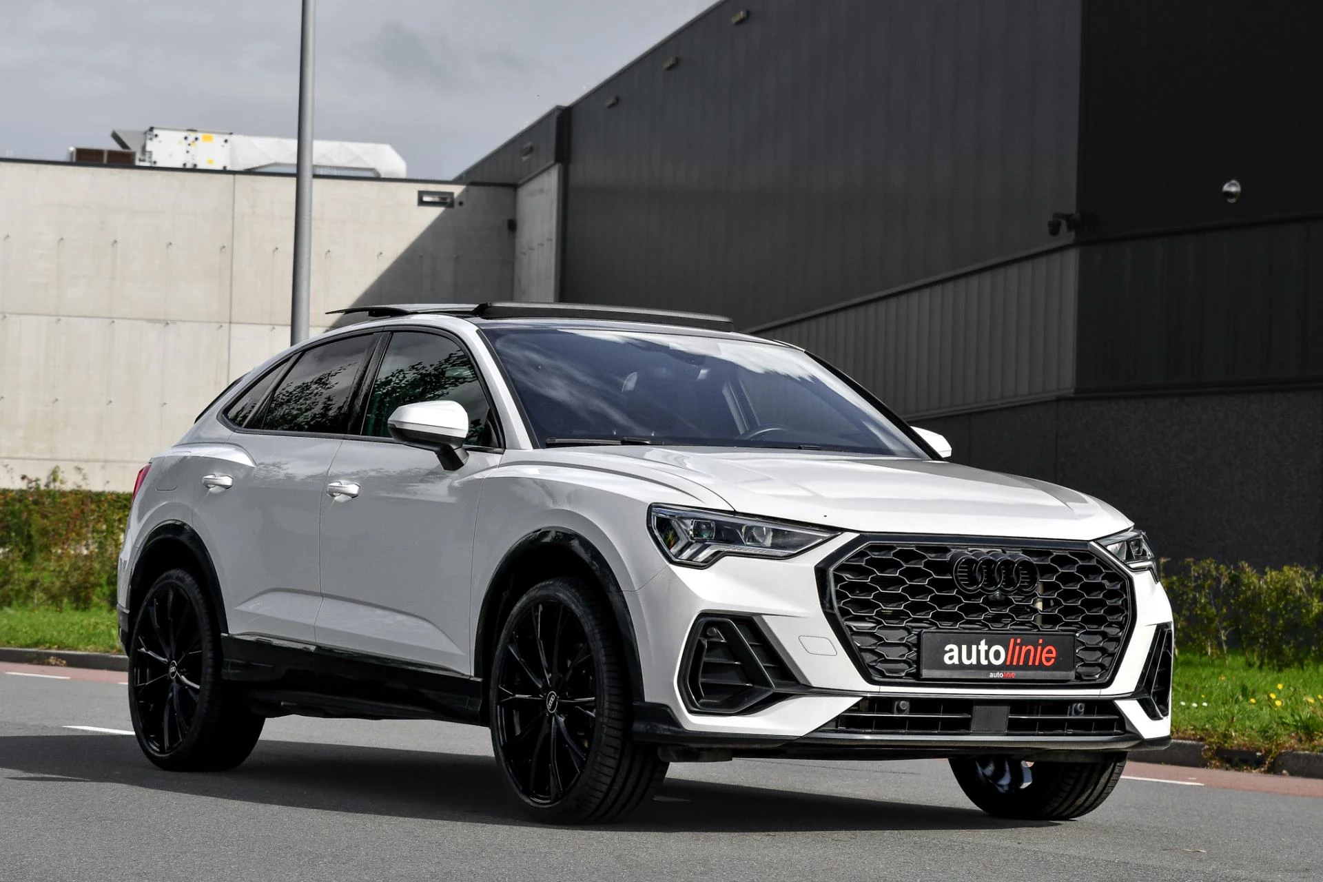 Hoofdafbeelding Audi Q3