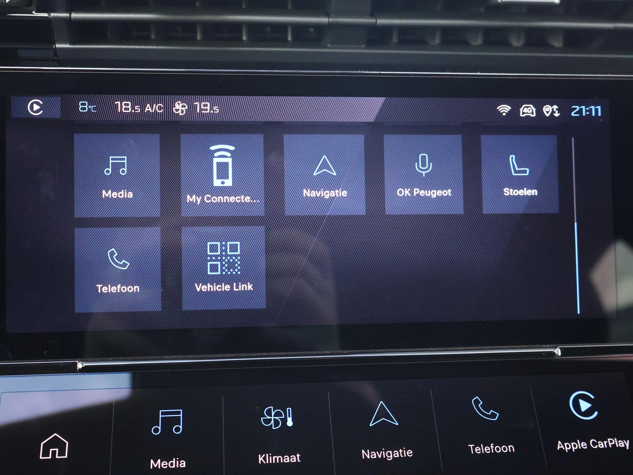 Hoofdafbeelding Peugeot e-308