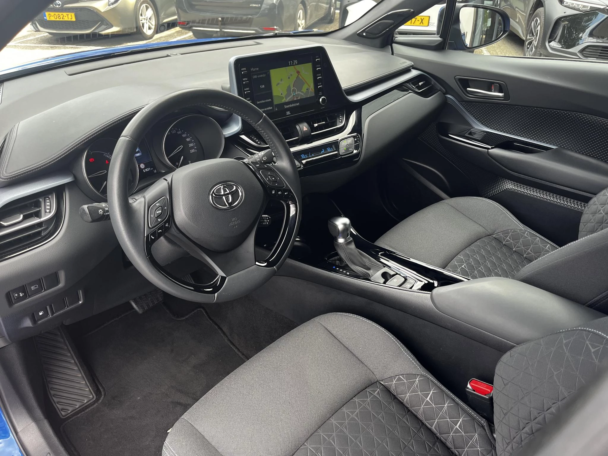 Hoofdafbeelding Toyota C-HR