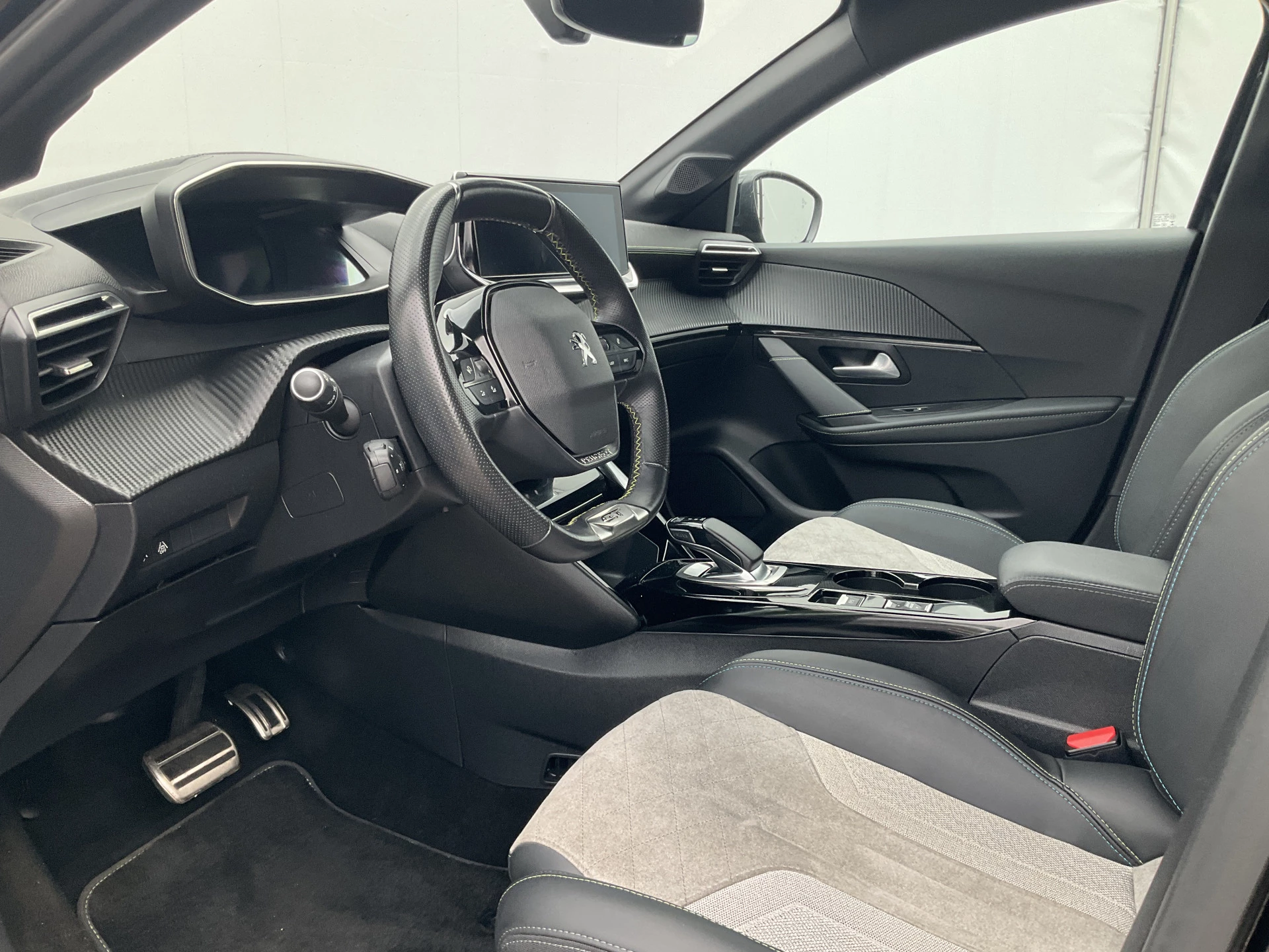 Hoofdafbeelding Peugeot e-208