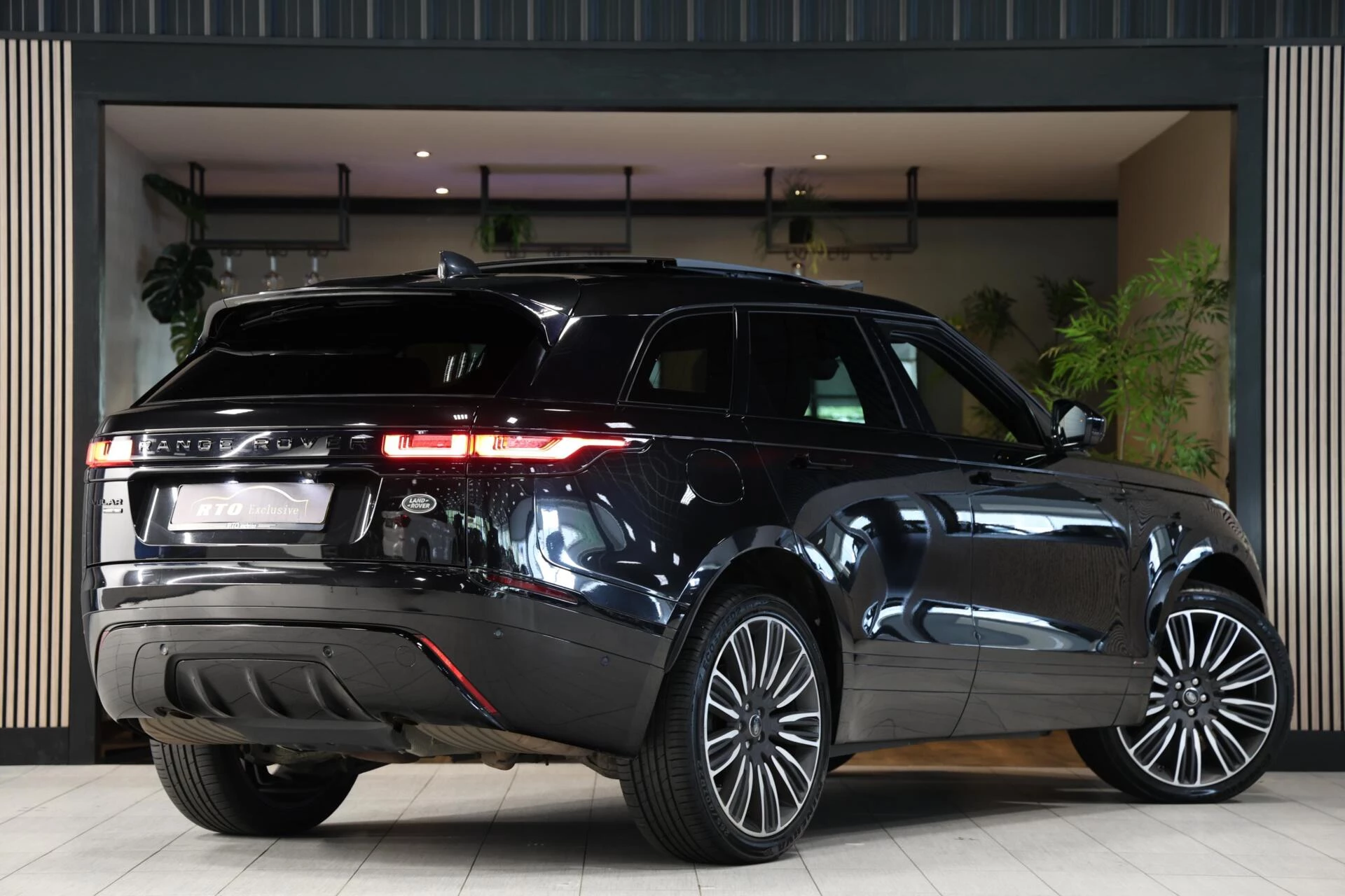 Hoofdafbeelding Land Rover Range Rover Velar