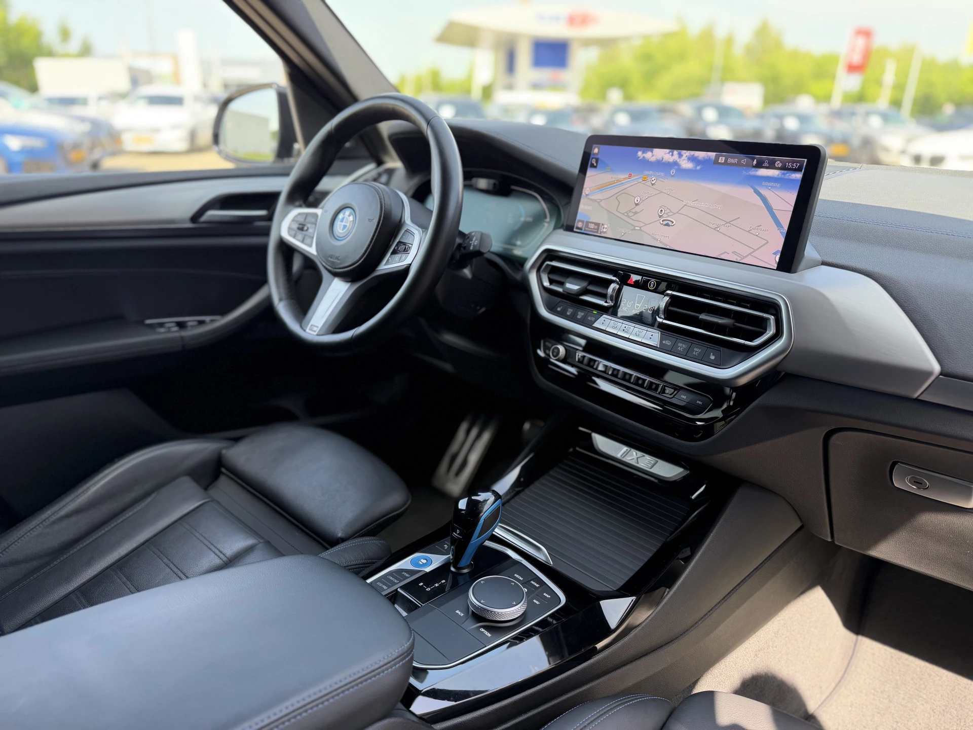Hoofdafbeelding BMW iX3