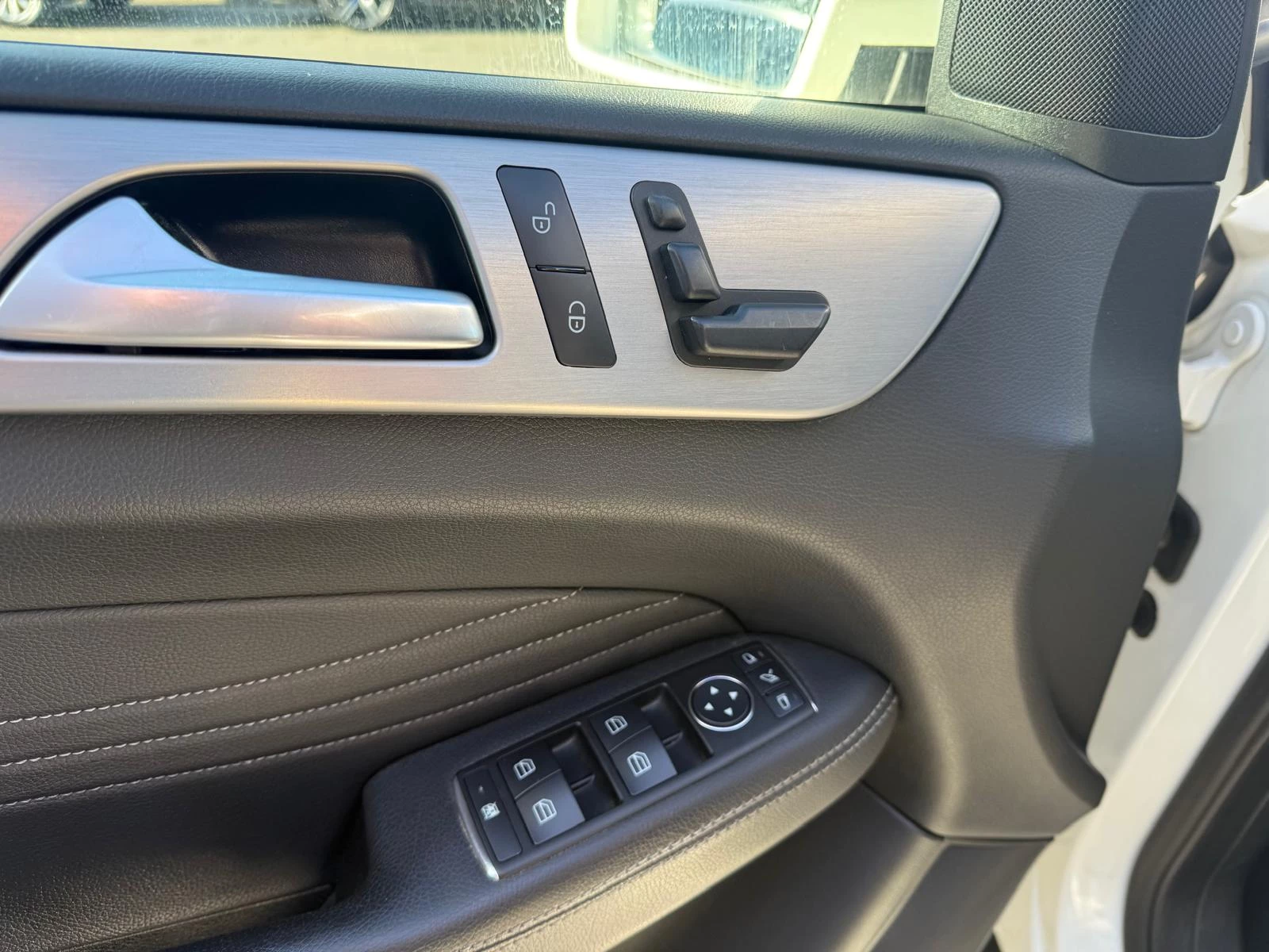 Hoofdafbeelding Mercedes-Benz M-Klasse