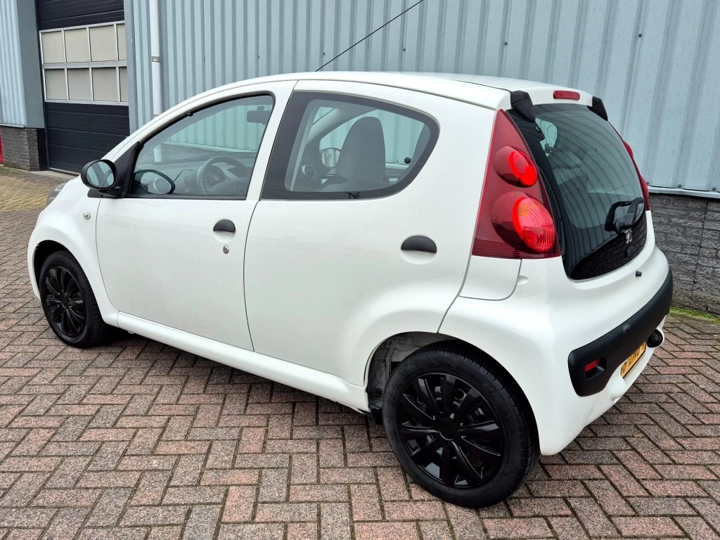 Hoofdafbeelding Peugeot 107