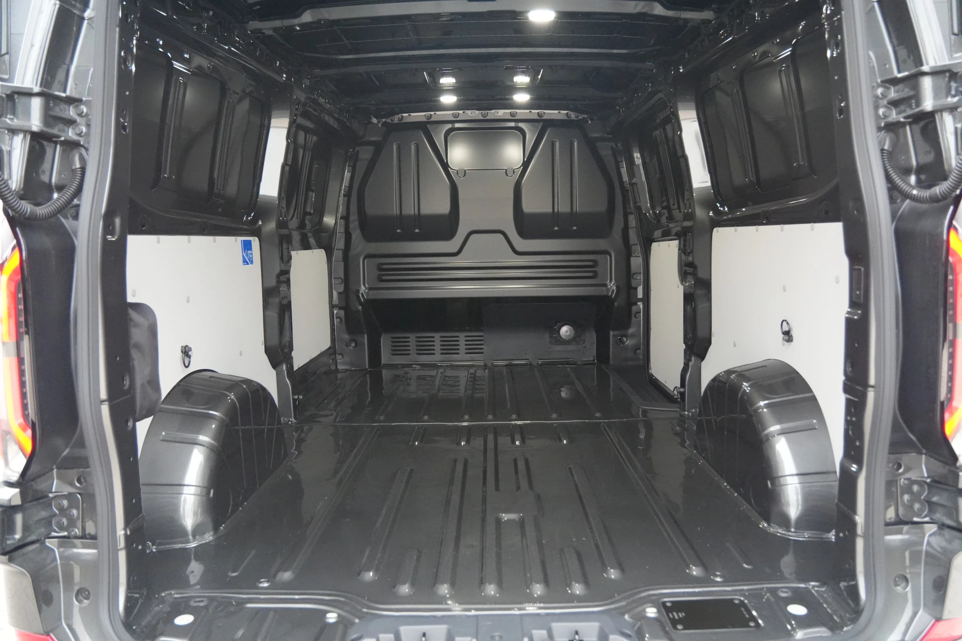 Hoofdafbeelding Ford E-Transit Custom