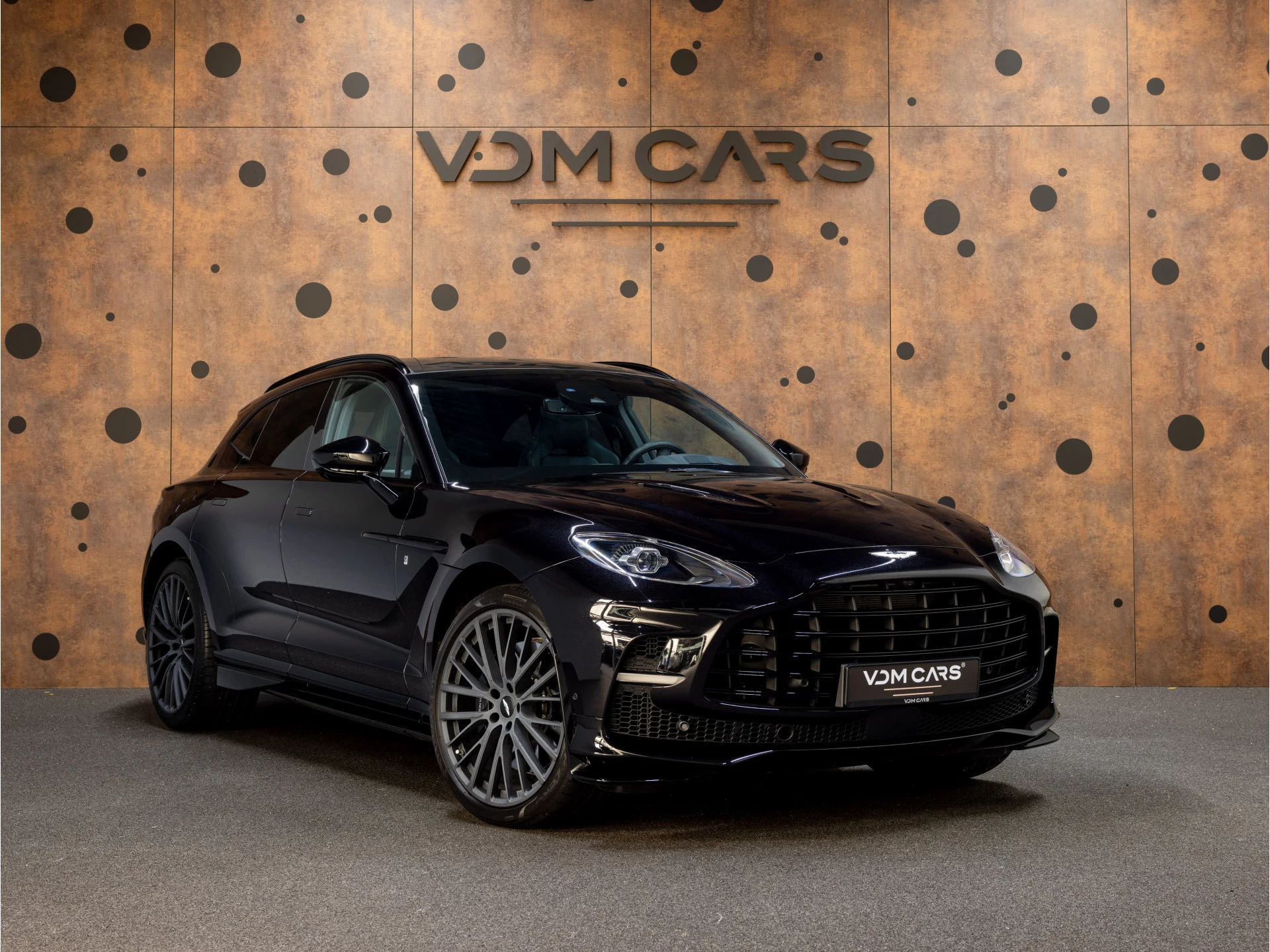 Hoofdafbeelding Aston Martin DBX