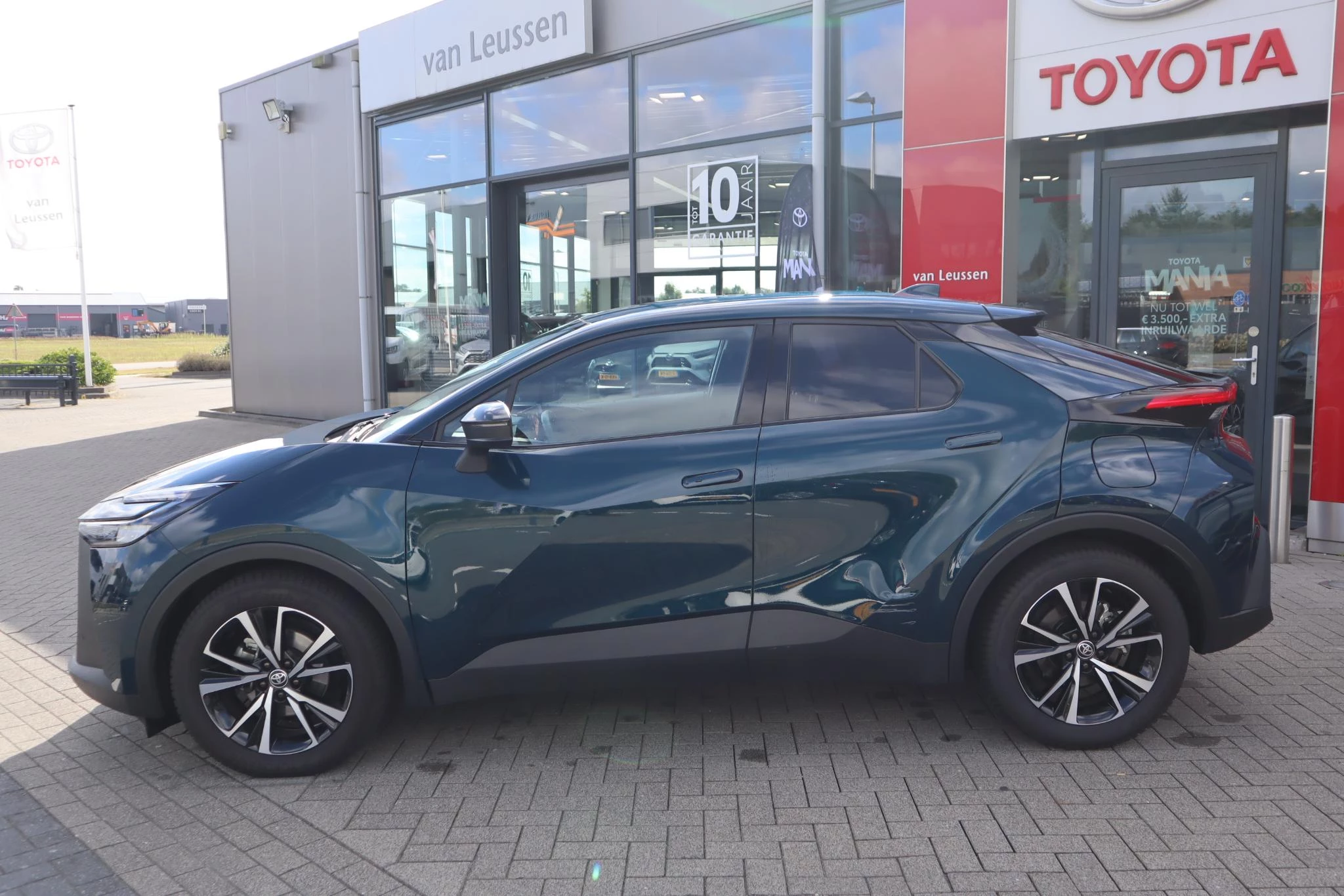 Hoofdafbeelding Toyota C-HR