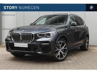 BMW X5 xDrive45e High Executive M Sport Automaat / Panoramadak / Trekhaak / Sportstoelen / Laserlight / Comfort Access / Head-Up / Adaptive Air Suspension