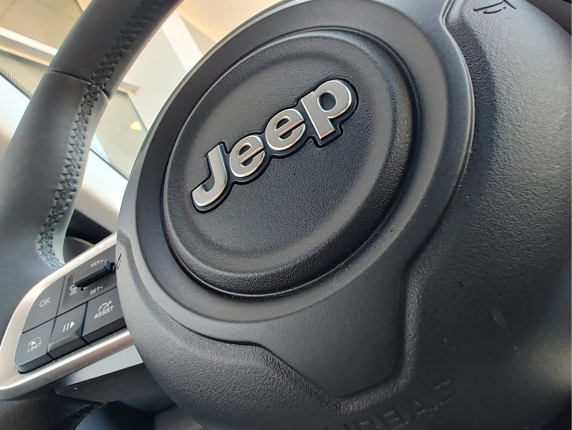 Hoofdafbeelding Jeep Avenger