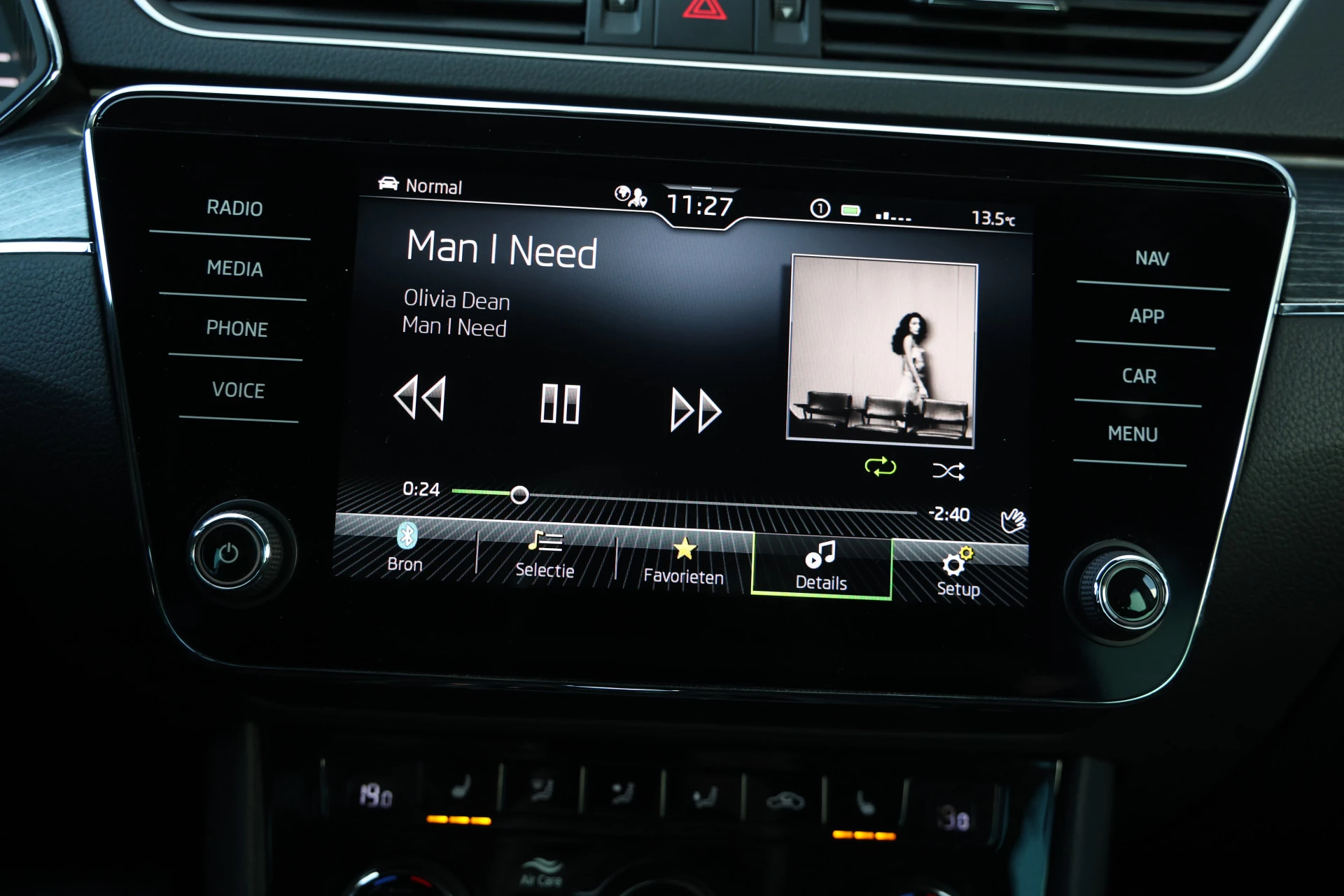 Hoofdafbeelding Škoda Superb