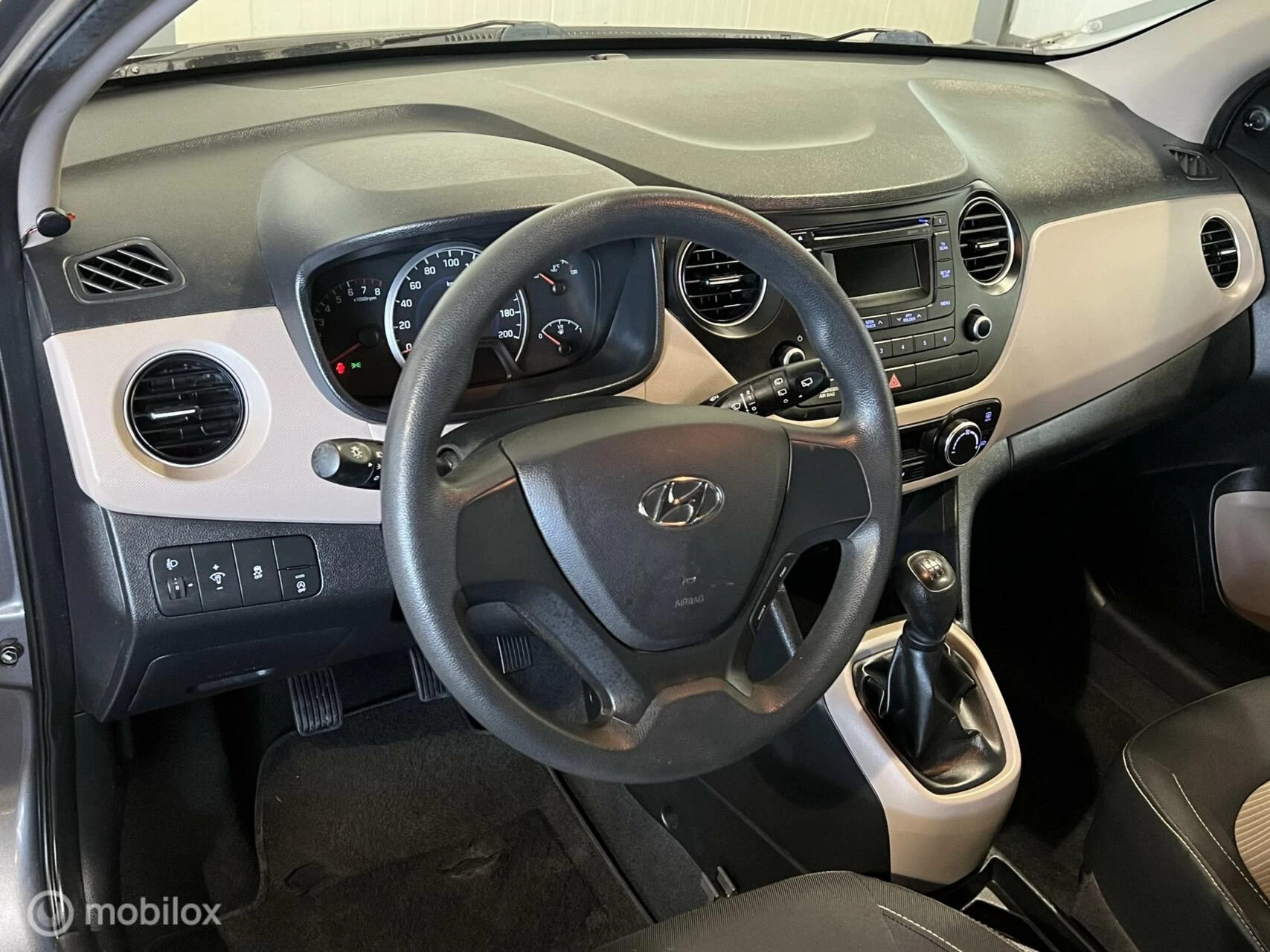 Hoofdafbeelding Hyundai i10