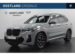 BMW X3 xDrive30e High Executive M Sport Automaat / Panoramadak / Trekhaak / Sportstoelen / Achteruitrijcamera / Live Cockpit Professional / Stuurverwarming