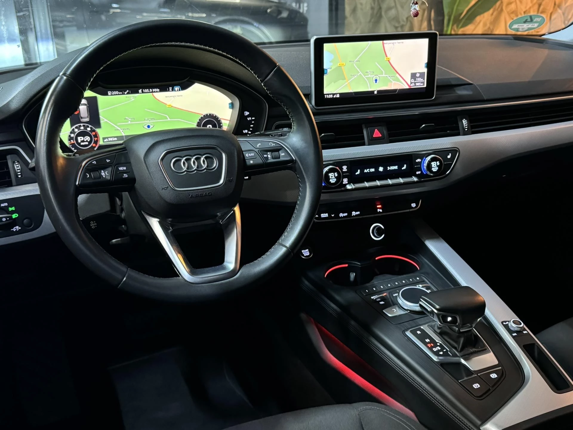 Hoofdafbeelding Audi A4