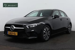 Mercedes-Benz A-klasse 160 Business Solution (NAVIGATIE, STOELVERWARMING, LED, CAMERA, 1e EIGENAAR, GOED ONDERHOUDEN)