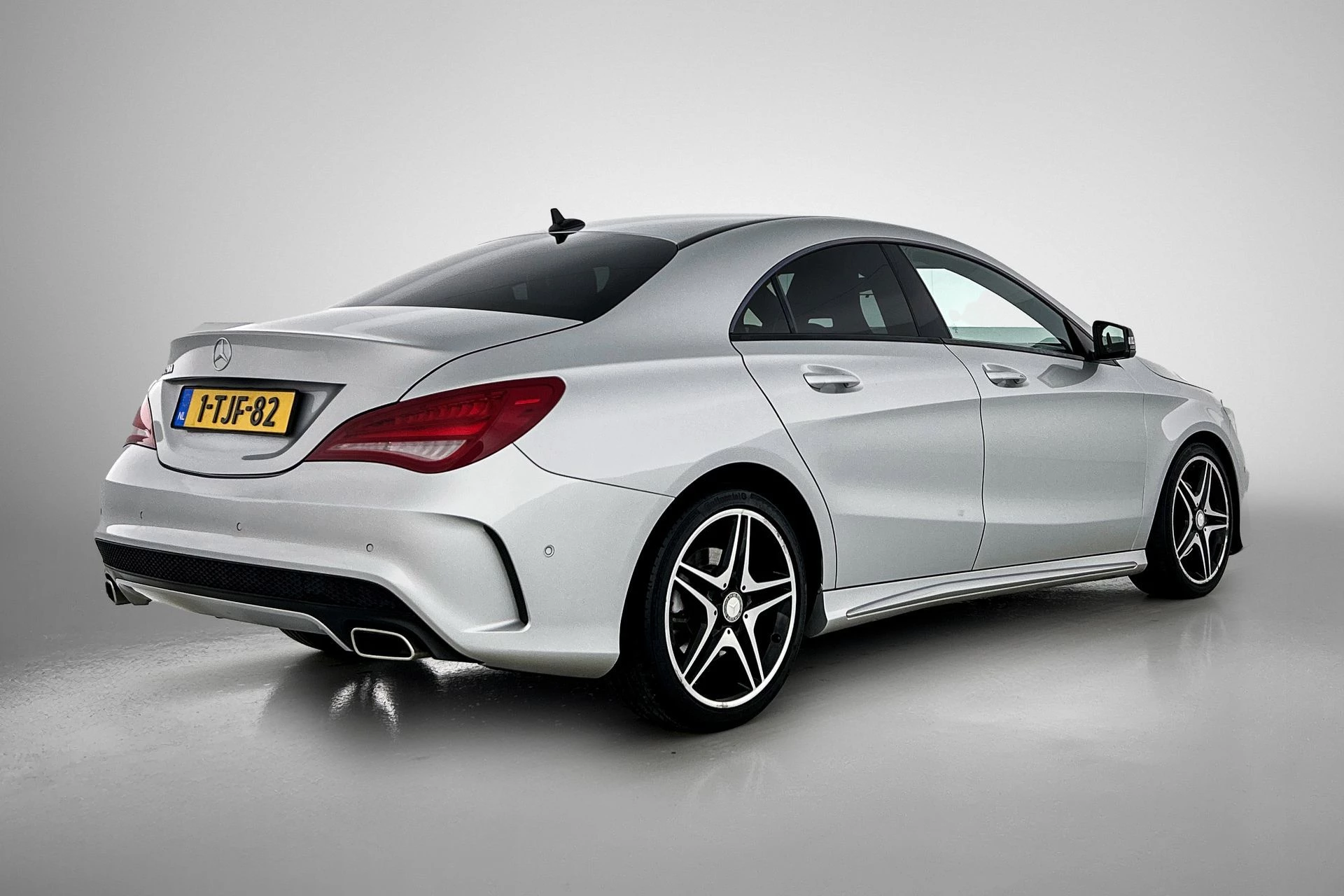 Hoofdafbeelding Mercedes-Benz CLA