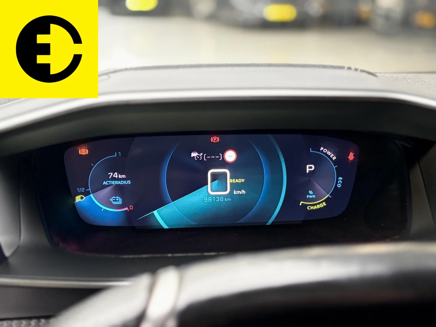 Hoofdafbeelding Peugeot e-208