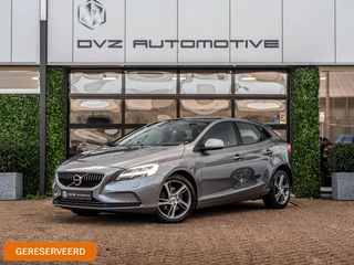 Volvo V40 2.0 T2 Momentum | Pano | Camera | LED |