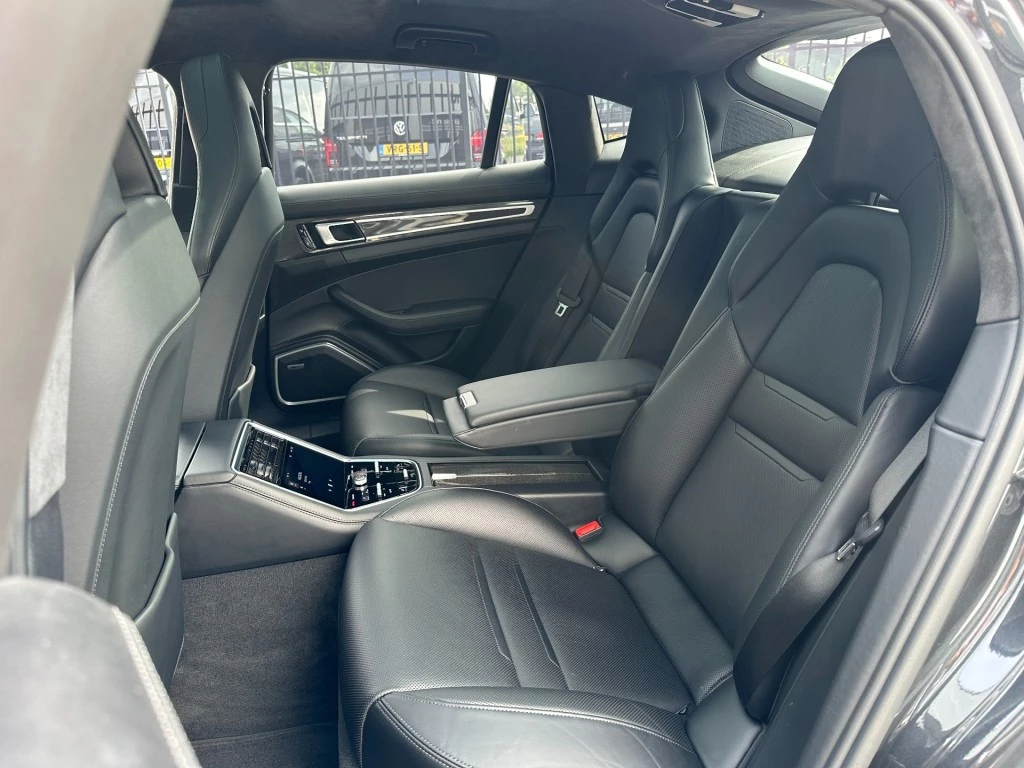 Hoofdafbeelding Porsche Panamera