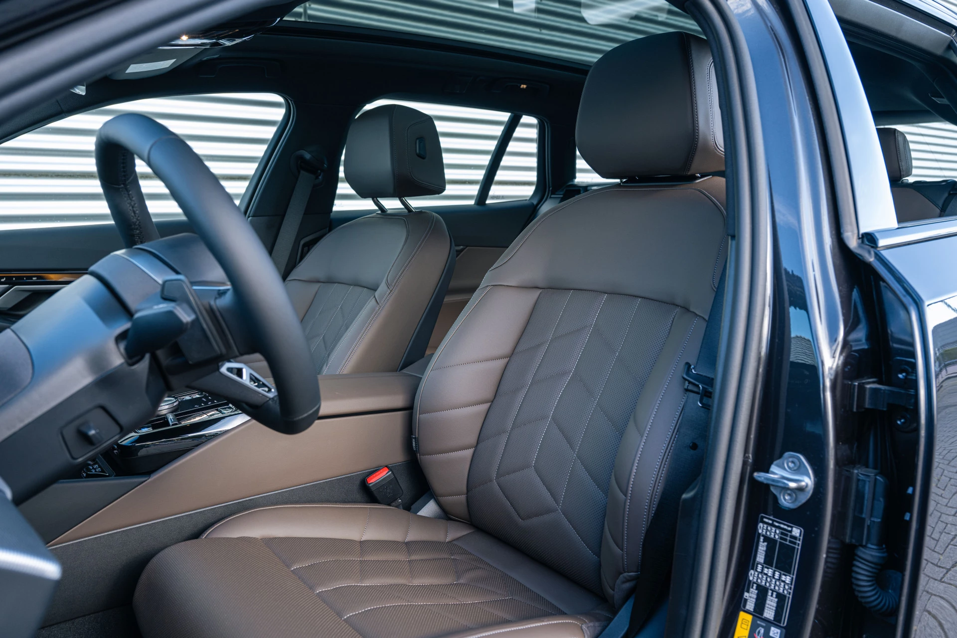 Hoofdafbeelding BMW i5