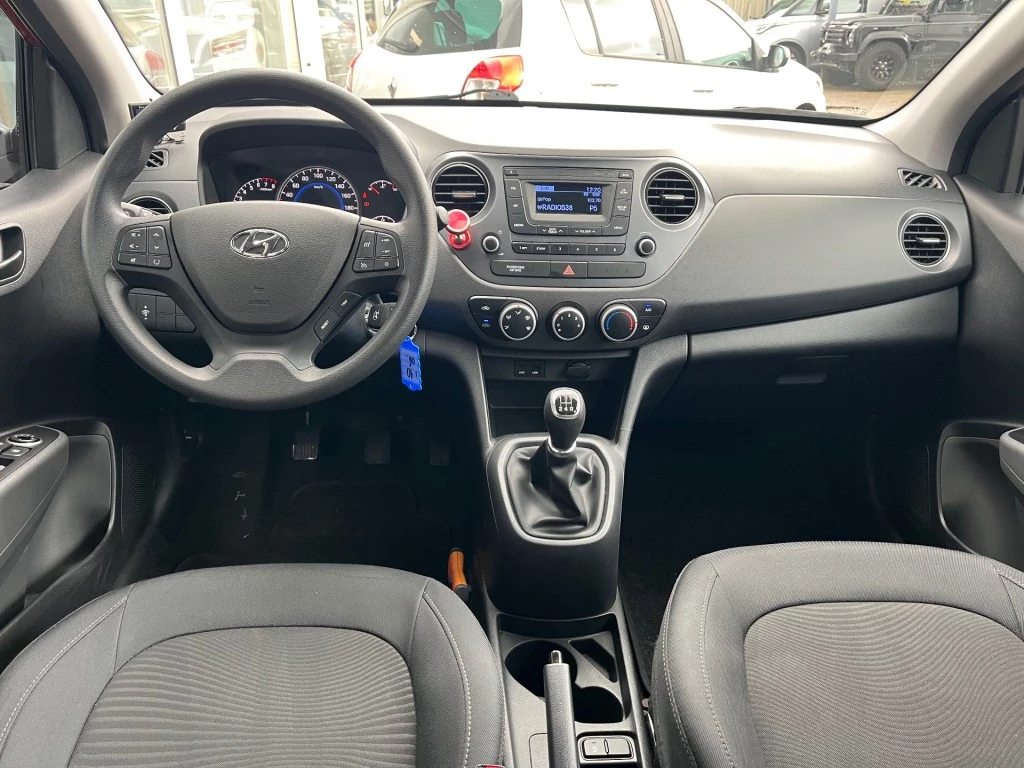 Hoofdafbeelding Hyundai i10